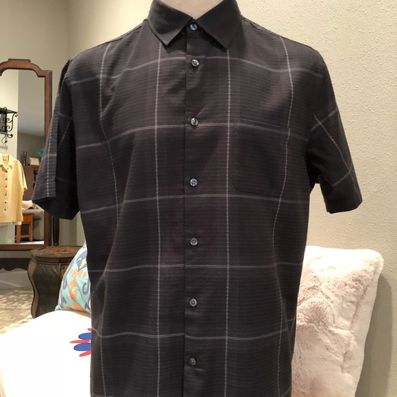 Van Heusen Other - Van huesen short sleeve dress shirt